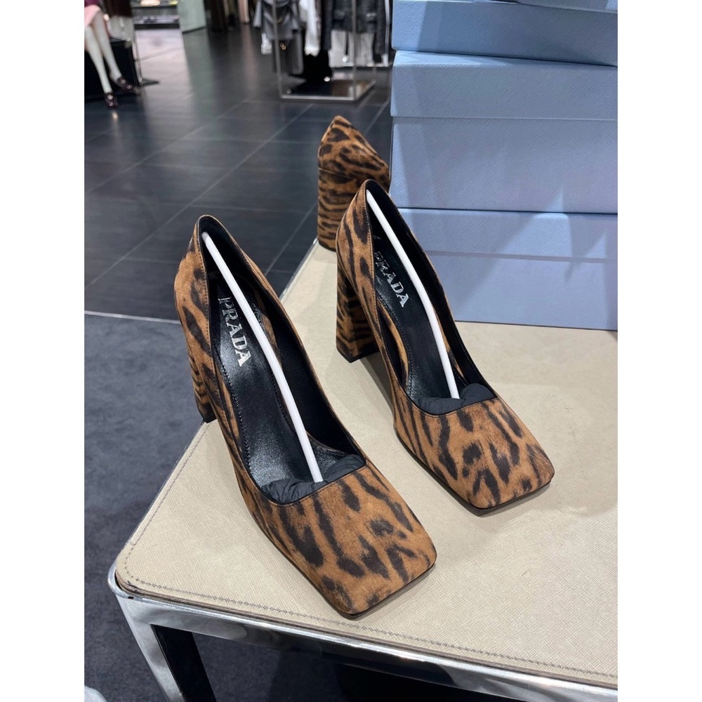 Prada Women's Brown Animal Print Block Heel Pumps - Picture 4 of 5